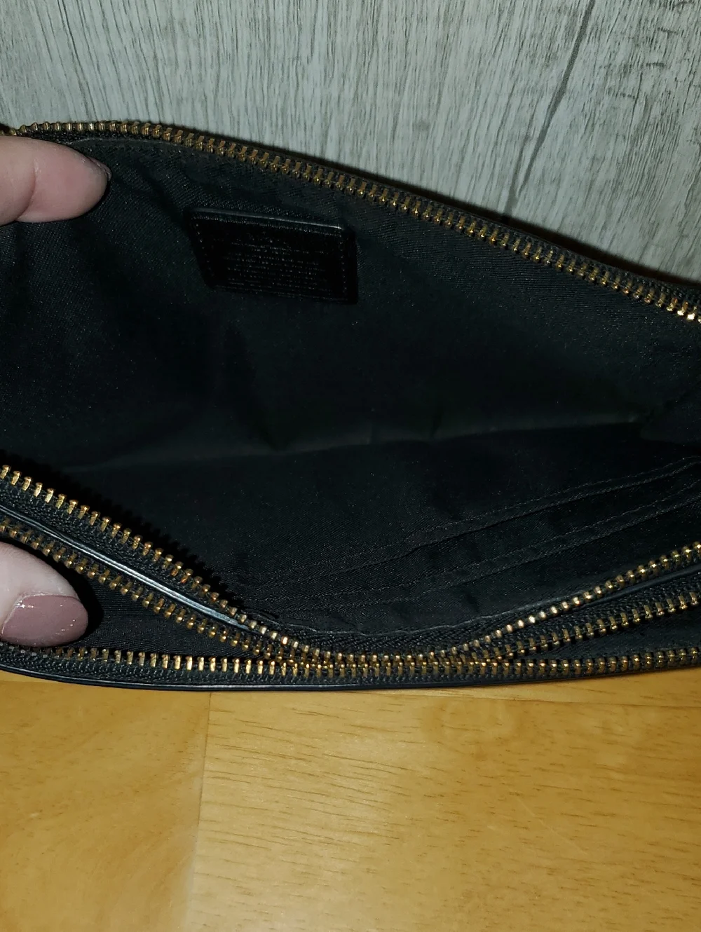 Coach Large Black Pebbled Leather Double Zip Wristlet ... Fits Phone & More - Picture 7 of 9